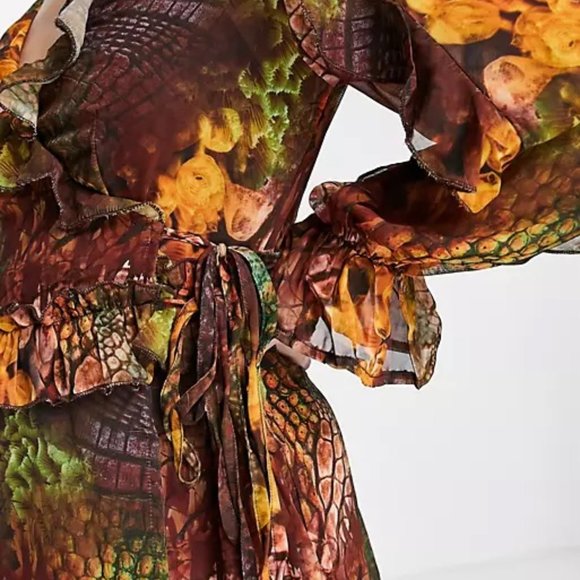 Missguided Sheer Ruffle Wrap Tie Dress in Snake Print - Picture 4 of 5